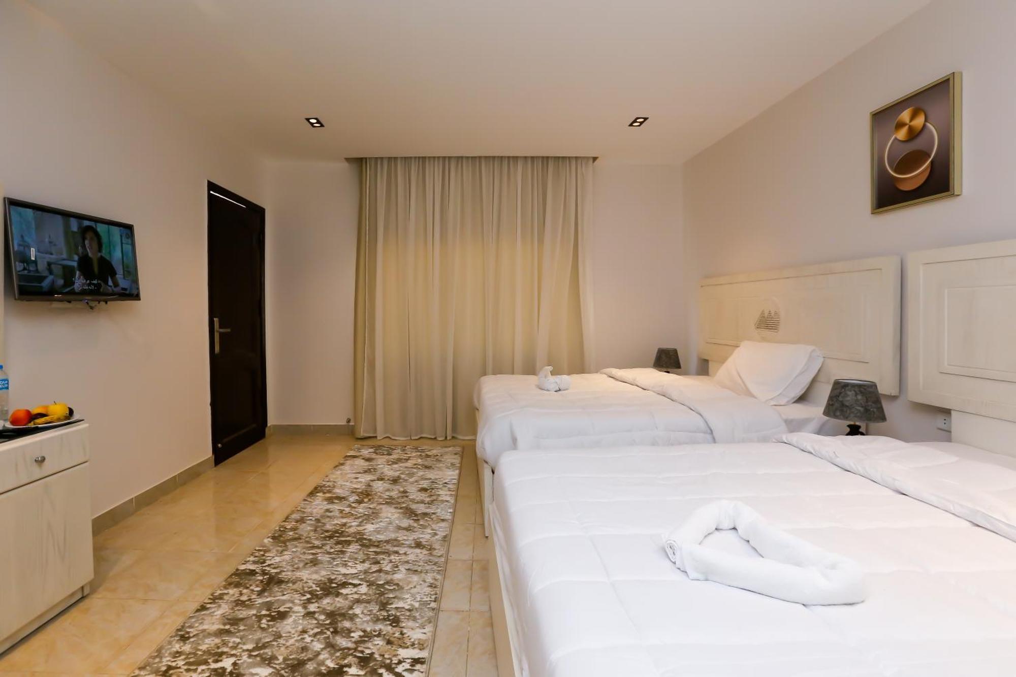 Pyramids Land Palace Kafrat al Jabal Экстерьер фото