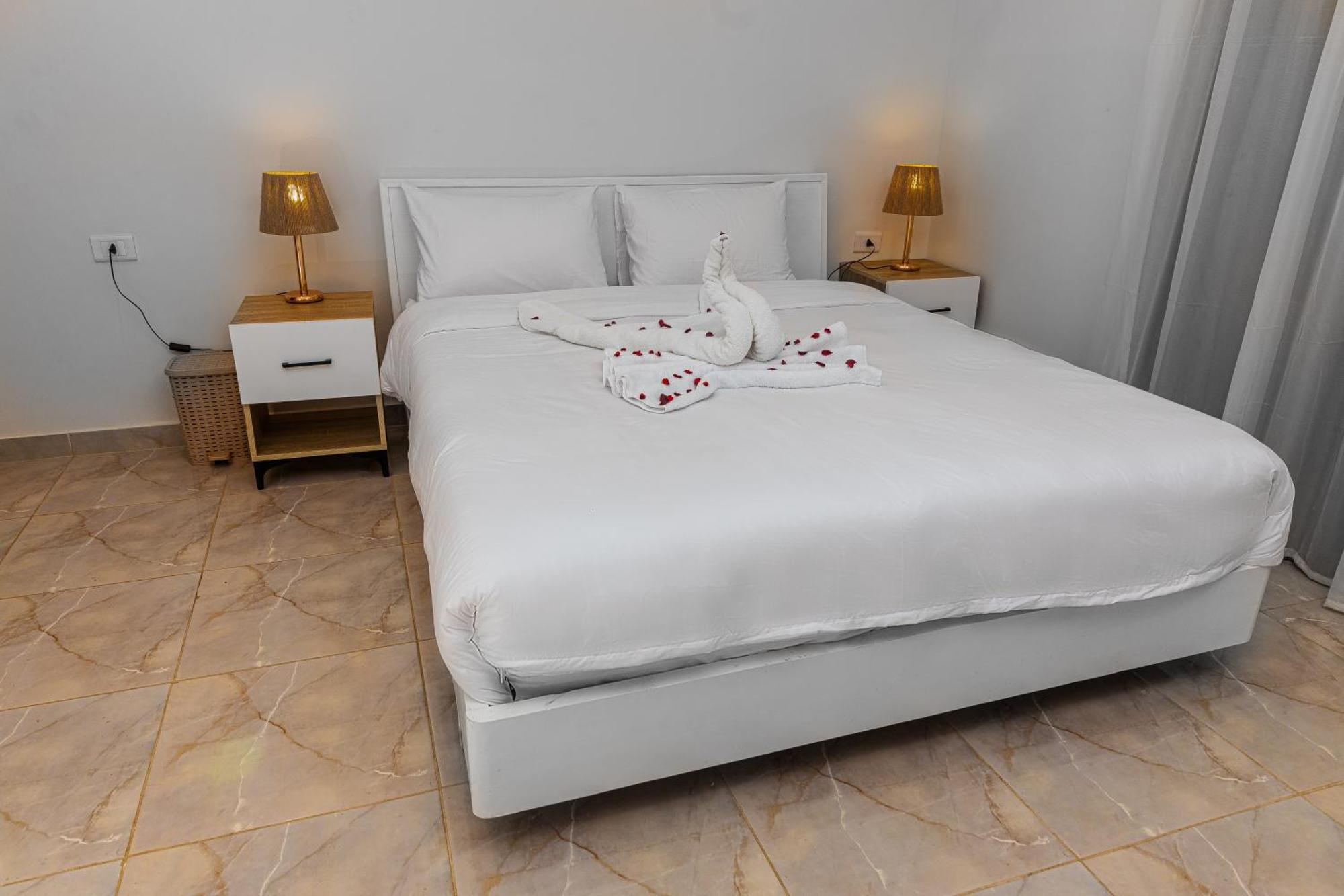 Pyramids Land Palace Kafrat al Jabal Экстерьер фото